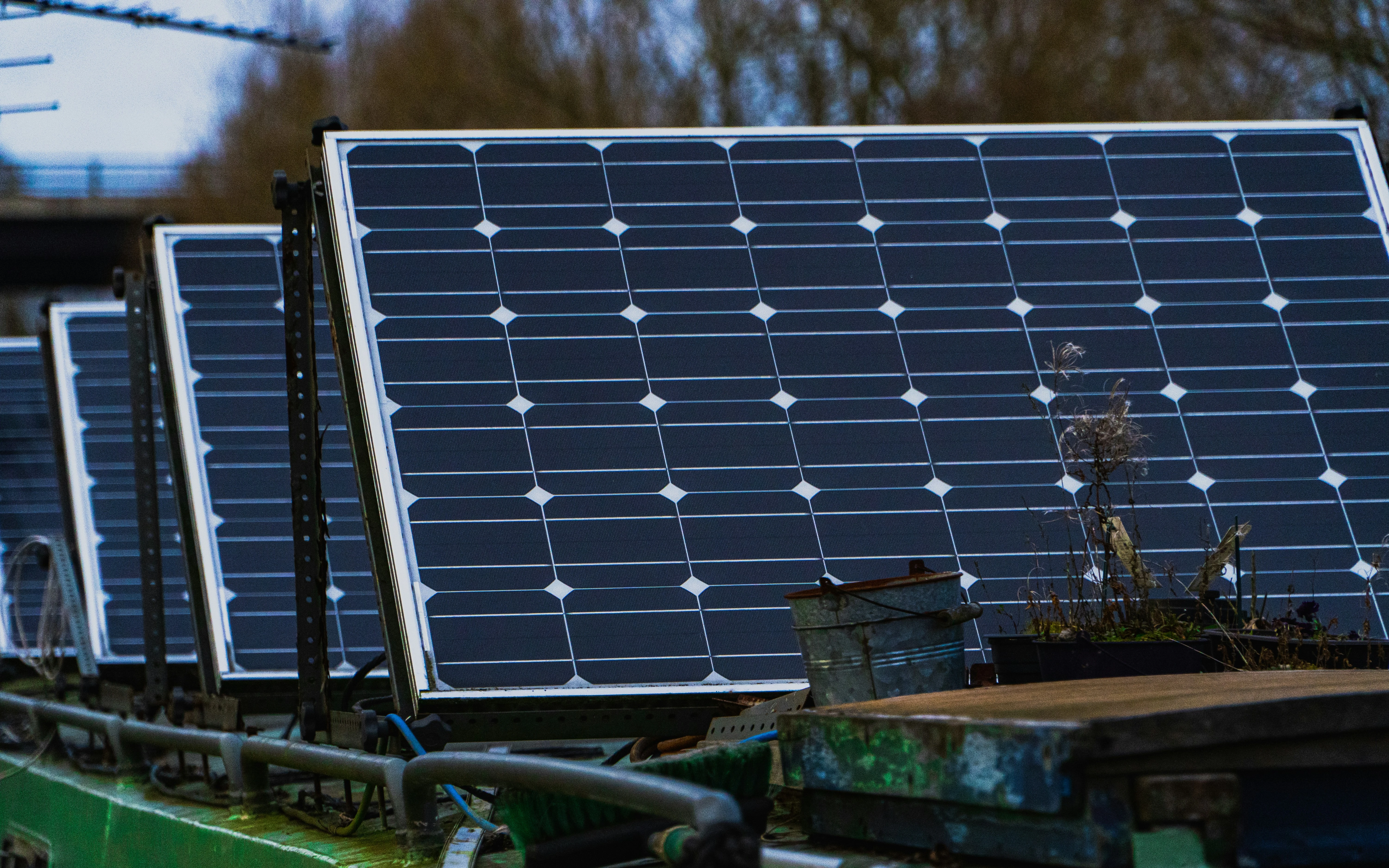Independência Energética: O Casamento Perfeito da Energia Solar com o EV